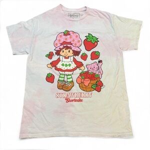 Women’s Medium Strawberry Shortcake Graphic Tee